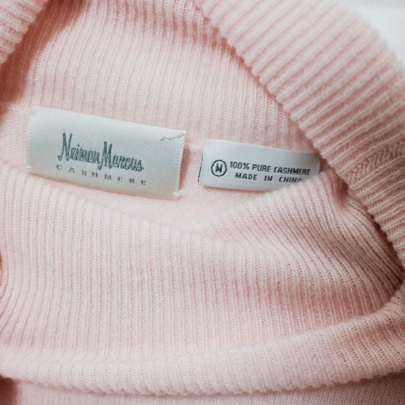 Neiman Marcus Cashmere Collection Light Pink Turtleneck Pullover Women's Medium - Picture 2 of 3